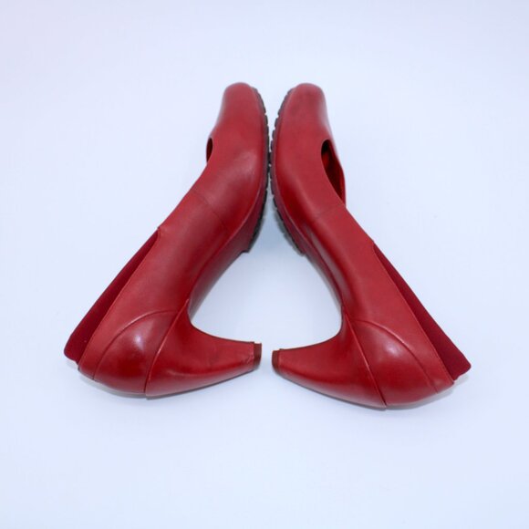 Tsubo Red Leather Heels Pumps Size 7.5 - Picture 6 of 8